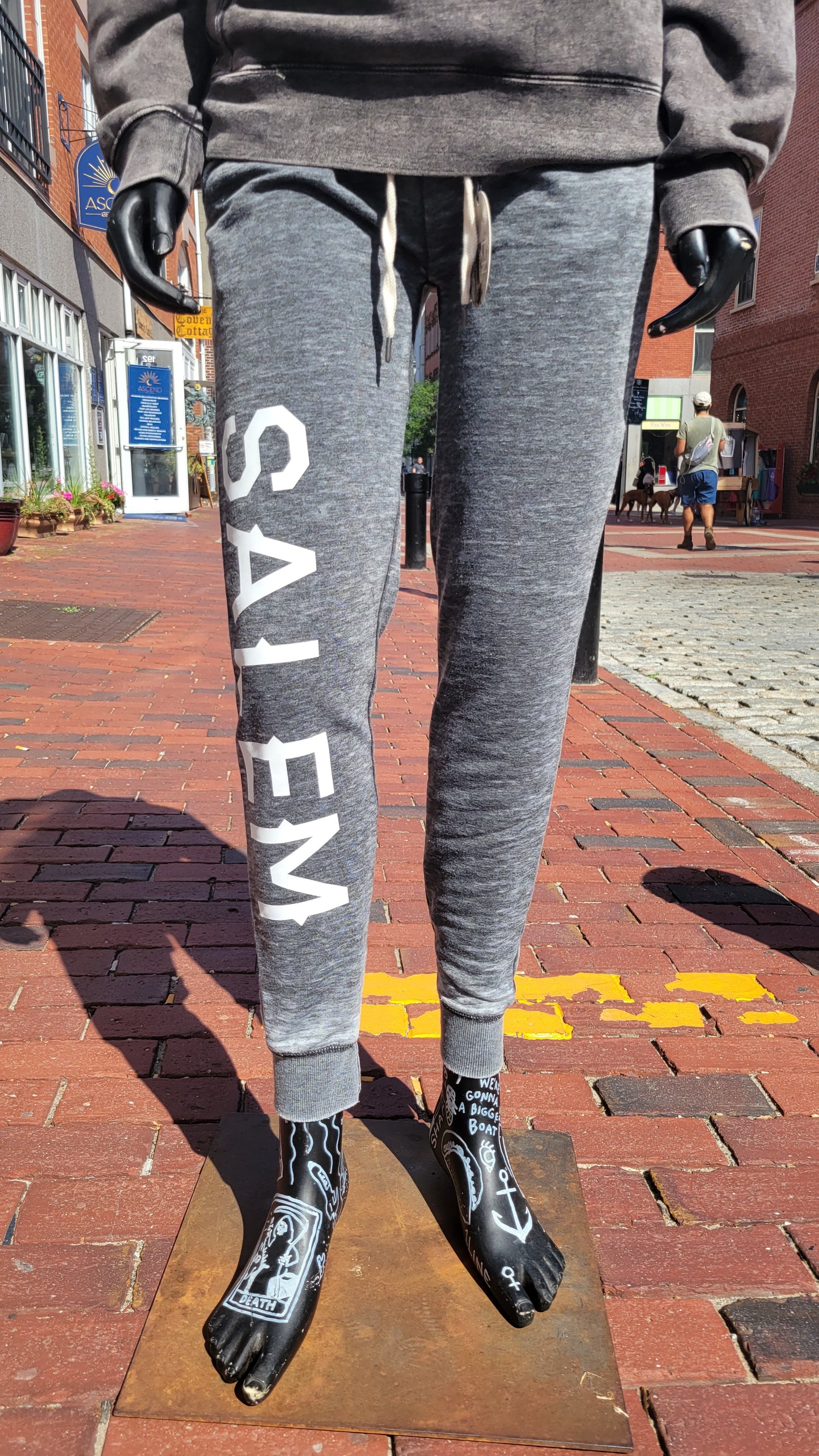 Salem Sweatpants